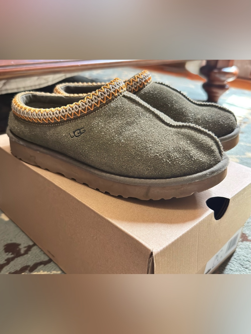 UGG Tasman